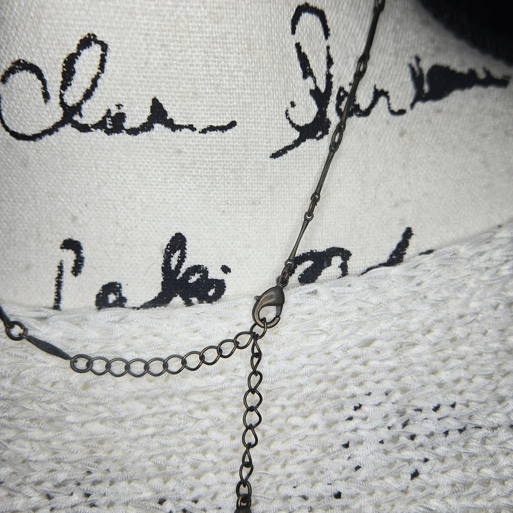 Charming Multi-Color Pendant Necklace - Picture 3 of 6